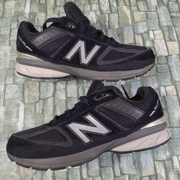 New Balance | Shoes | New Balance 99v5 Youth Running Sneakers Sz 7 Wide  Black Gc990gl5 Women 85 | Poshmark
